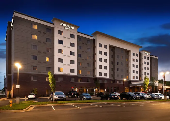 Courtyard By Marriott Charlotte Northlake